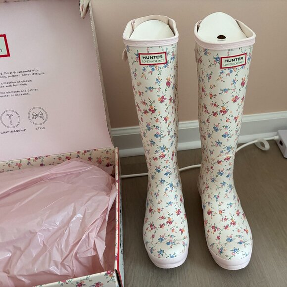 Hunter x LoveShackFancy Women's Rain Boots - Full Length Size W9 - Picture 1 of 14